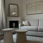 Com A Cas #2 - Feel At In The Center